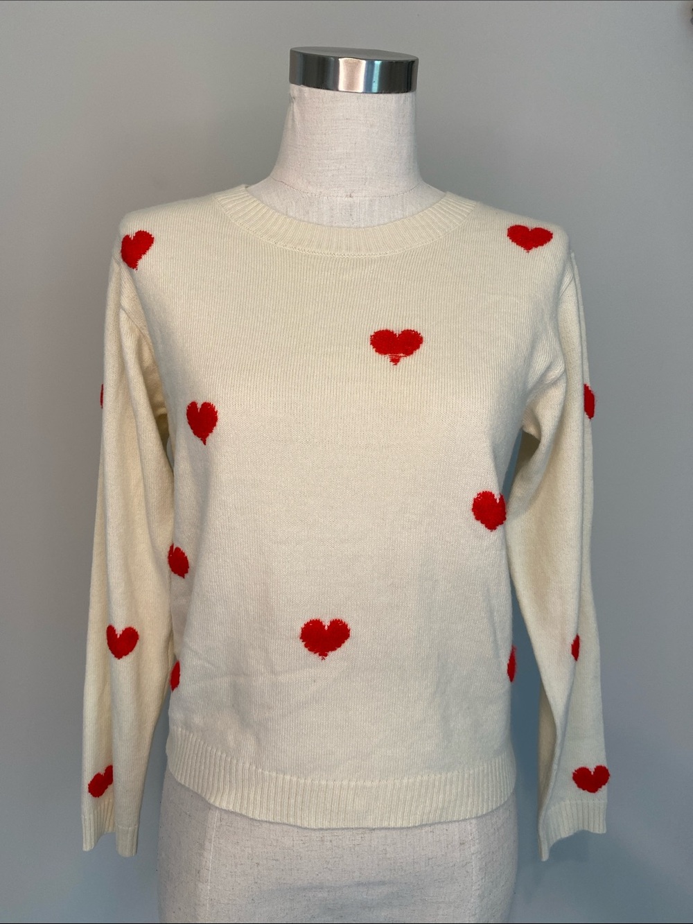 Zunie Cream Sweater with Red Heart Motifs